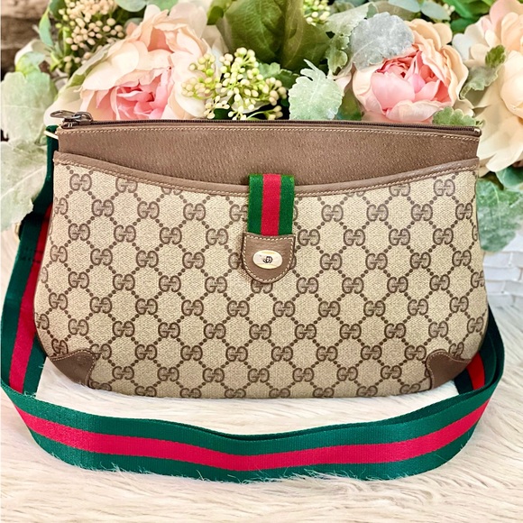 Gucci Handbags - SOLD❌Authentic Gucci Monogram shoulder bag